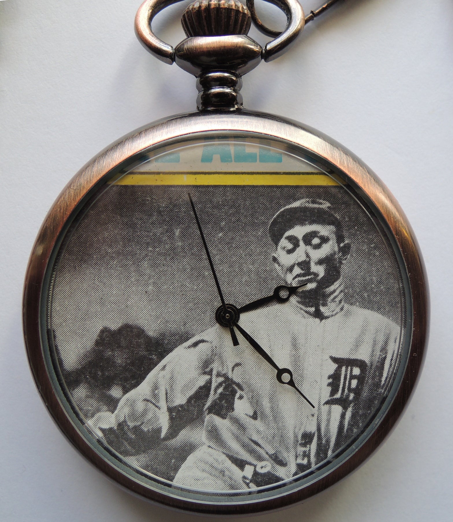 Ty Cobb Baseball pocket watch by Legendary Man, 1973 Topps #346 card dial 3 of 3